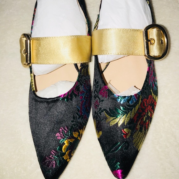 Brand New Blk embroidered pointy toe flats w/gold straps - Picture 2 of 8